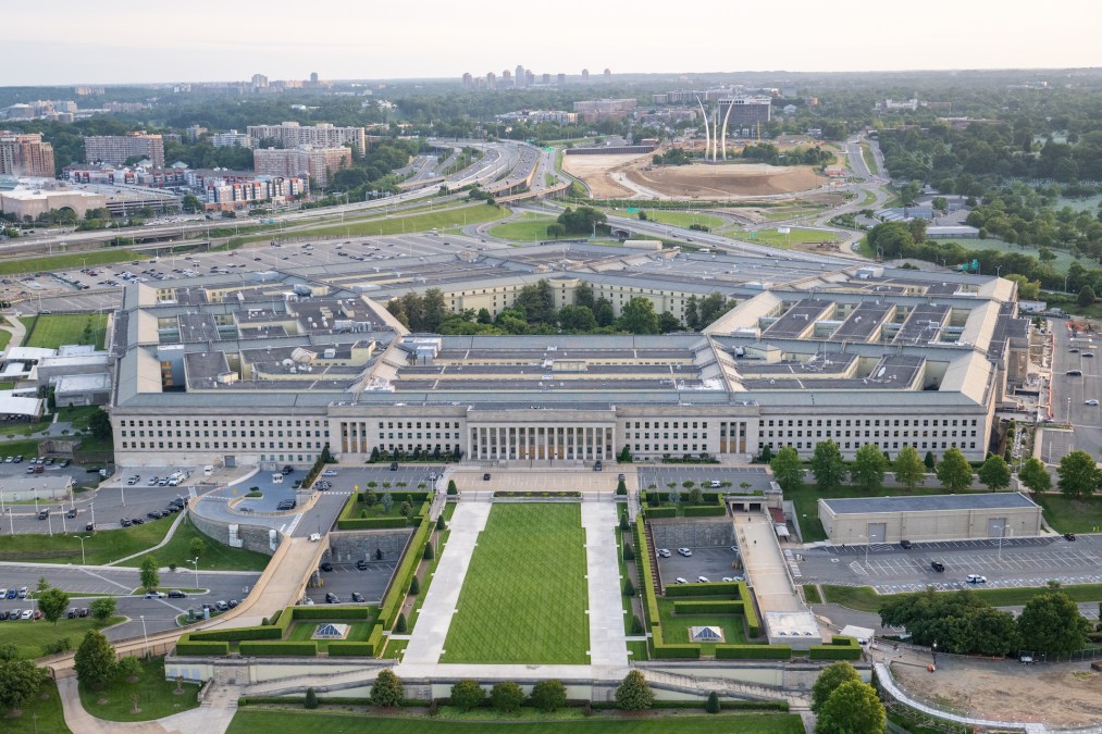 Read more about the article Trump taps former AWS exec for senior role in Pentagon’s research and engineering directorate
